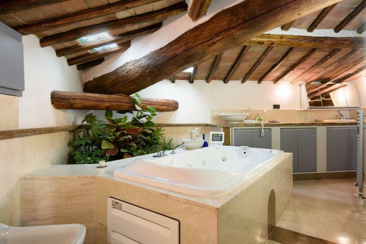 Apartmán Penthouse In Siena Near Piazza Del Campo Exteriér fotografie